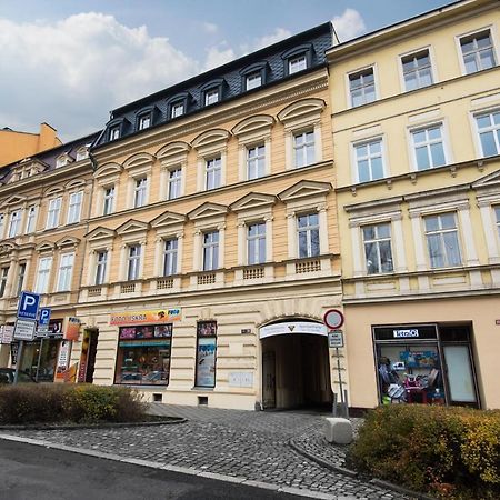 Spa Apartments Bulharska 卡罗维发利 外观 照片