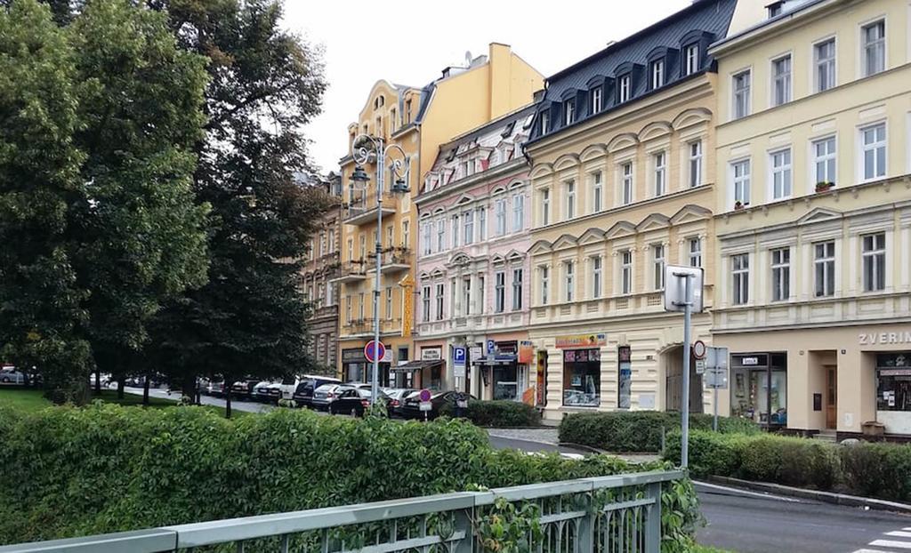 Spa Apartments Bulharska 卡罗维发利 外观 照片
