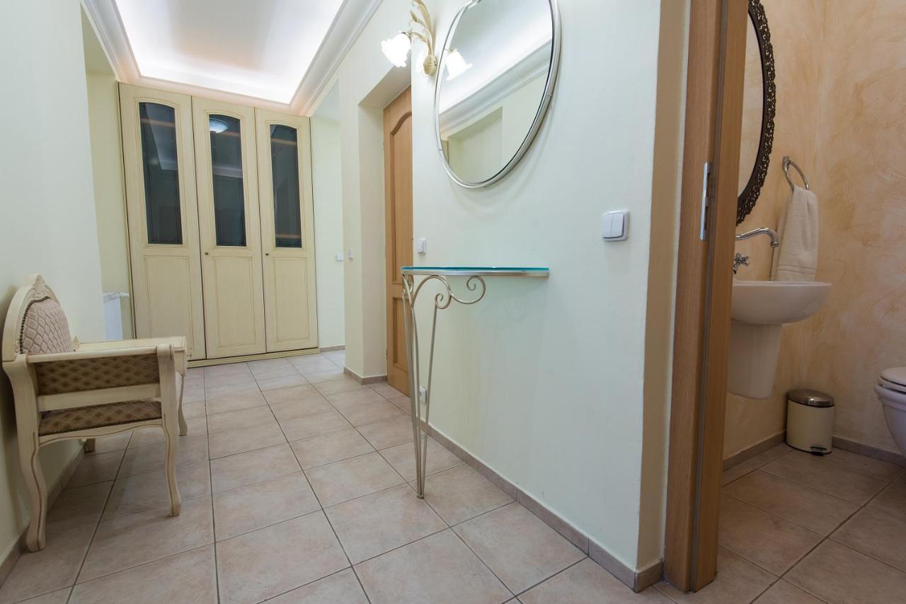 Spa Apartments Bulharska 卡罗维发利 外观 照片